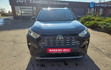 Toyota RAV4, 2021 год, 4 200 000 рублей, 6 фотография