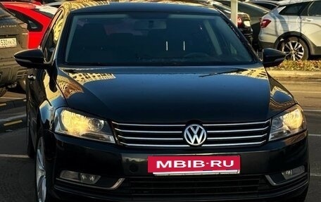 Volkswagen Passat B7, 2011 год, 900 000 рублей, 2 фотография