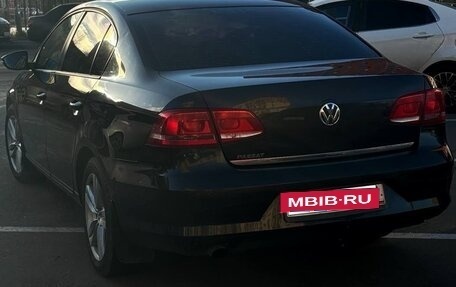 Volkswagen Passat B7, 2011 год, 900 000 рублей, 4 фотография