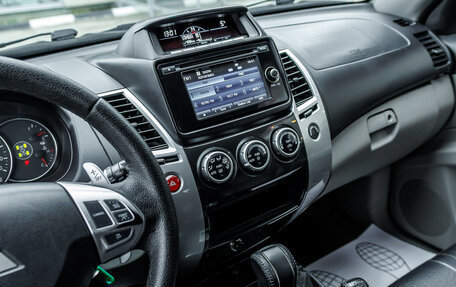 Mitsubishi Pajero Sport II рестайлинг, 2014 год, 1 645 000 рублей, 21 фотография