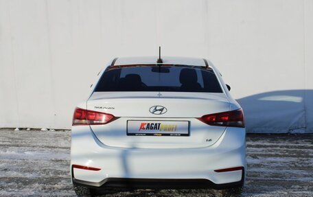 Hyundai Solaris II рестайлинг, 2017 год, 1 065 000 рублей, 5 фотография