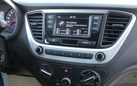 Hyundai Solaris II рестайлинг, 2017 год, 1 065 000 рублей, 15 фотография