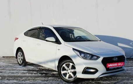 Hyundai Solaris II рестайлинг, 2017 год, 1 065 000 рублей, 3 фотография
