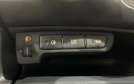 KIA Carens III (RP), 2011 год, 592 000 рублей, 12 фотография