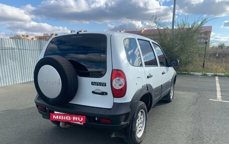 Chevrolet Niva I рестайлинг, 2016 год, 535 000 рублей, 6 фотография