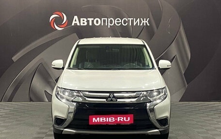 Mitsubishi Outlander III рестайлинг 3, 2018 год, 1 885 000 рублей, 3 фотография