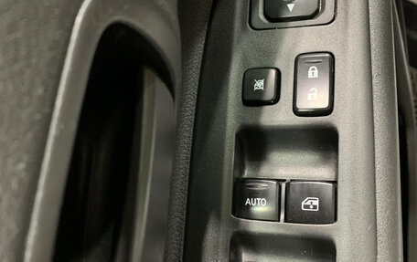 Mitsubishi Outlander III рестайлинг 3, 2018 год, 1 885 000 рублей, 10 фотография