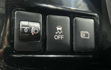 Mitsubishi Outlander III рестайлинг 3, 2018 год, 1 885 000 рублей, 11 фотография