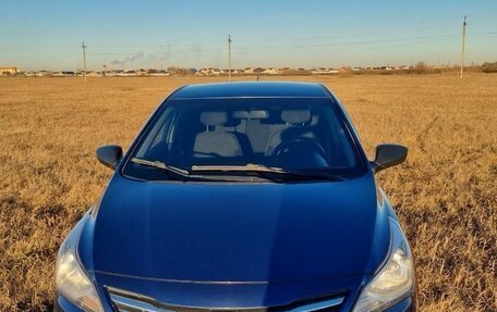 Hyundai Solaris II рестайлинг, 2015 год, 850 000 рублей, 1 фотография