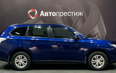 Mitsubishi Outlander III рестайлинг 3, 2012 год, 1 410 000 рублей, 4 фотография