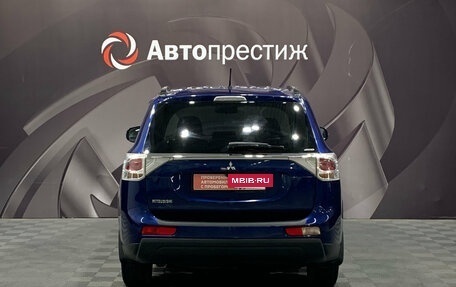 Mitsubishi Outlander III рестайлинг 3, 2012 год, 1 410 000 рублей, 7 фотография
