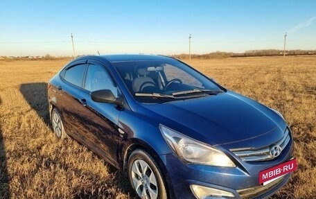 Hyundai Solaris II рестайлинг, 2015 год, 850 000 рублей, 13 фотография