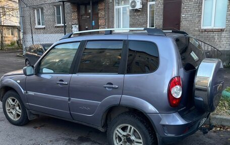 Chevrolet Niva I рестайлинг, 2010 год, 550 000 рублей, 5 фотография