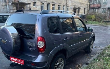 Chevrolet Niva I рестайлинг, 2010 год, 550 000 рублей, 6 фотография