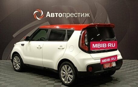 KIA Soul II рестайлинг, 2018 год, 1 699 000 рублей, 8 фотография