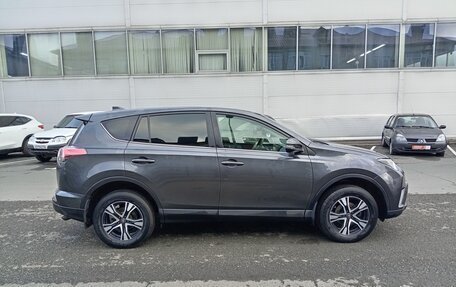 Toyota RAV4, 2016 год, 2 250 000 рублей, 4 фотография