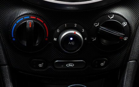 Hyundai Solaris II рестайлинг, 2015 год, 1 030 000 рублей, 23 фотография