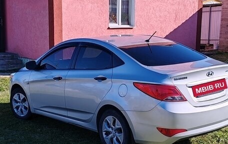 Hyundai Solaris II рестайлинг, 2014 год, 750 000 рублей, 2 фотография