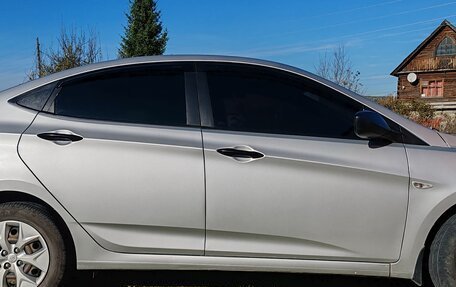 Hyundai Solaris II рестайлинг, 2014 год, 750 000 рублей, 4 фотография