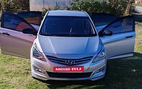 Hyundai Solaris II рестайлинг, 2014 год, 750 000 рублей, 9 фотография