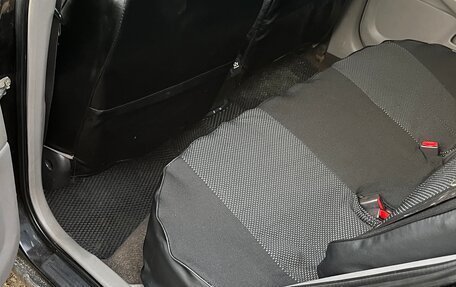 Nissan Almera, 2001 год, 248 000 рублей, 16 фотография