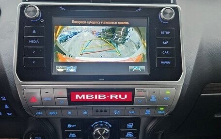 Toyota Land Cruiser Prado 150 рестайлинг 2, 2020 год, 3 749 000 рублей, 16 фотография