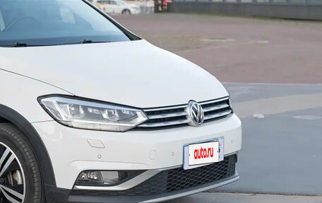 Volkswagen Touran III, 2022 год, 1 590 013 рублей, 3 фотография