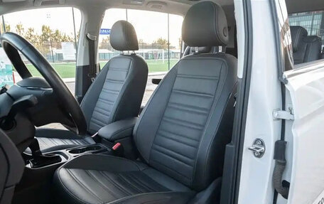 Volkswagen Touran III, 2022 год, 1 590 013 рублей, 13 фотография