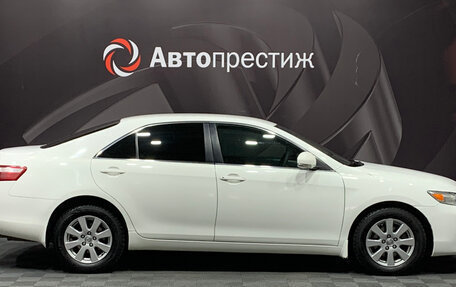 Toyota Camry, 2011 год, 1 100 000 рублей, 4 фотография