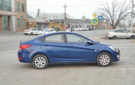 Hyundai Solaris II рестайлинг, 2015 год, 750 000 рублей, 3 фотография