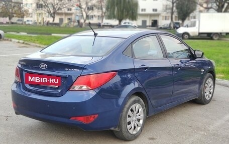 Hyundai Solaris II рестайлинг, 2015 год, 750 000 рублей, 4 фотография