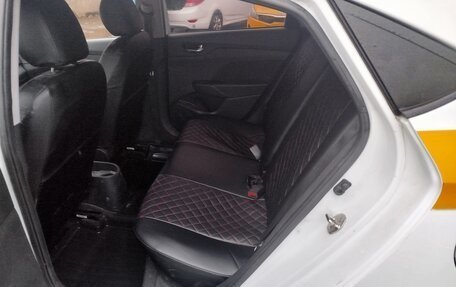 Hyundai Solaris II рестайлинг, 2019 год, 880 000 рублей, 4 фотография