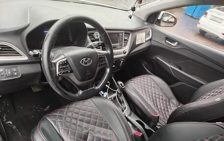 Hyundai Solaris II рестайлинг, 2019 год, 880 000 рублей, 5 фотография