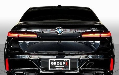 BMW 7 серия, 2023 год, 15 328 736 рублей, 3 фотография