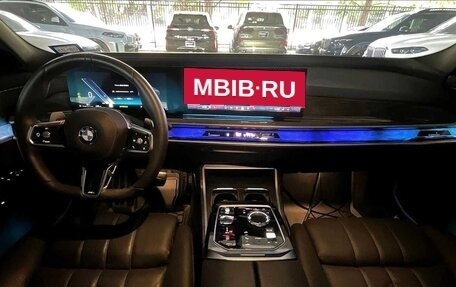 BMW 7 серия, 2023 год, 15 328 736 рублей, 17 фотография