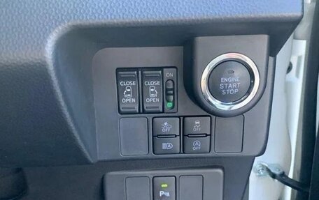 Toyota Tank I, 2020 год, 970 000 рублей, 9 фотография