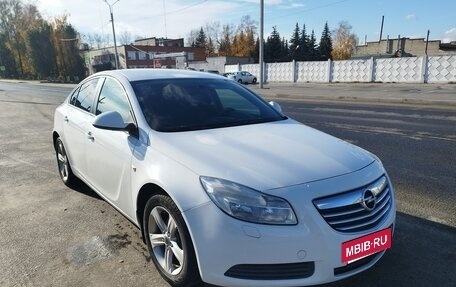 Opel Insignia II рестайлинг, 2013 год, 750 000 рублей, 2 фотография
