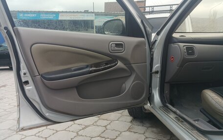 Nissan Sunny B15, 2001 год, 350 000 рублей, 1 фотография