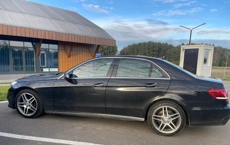 Mercedes-Benz E-Класс, 2015 год, 3 200 000 рублей, 1 фотография