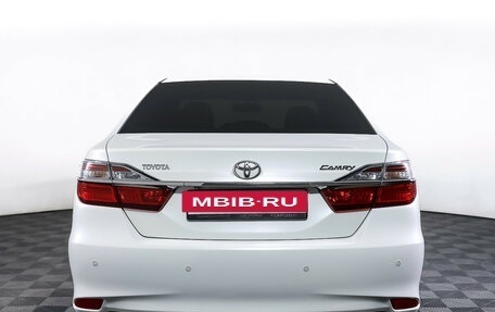 Toyota Camry, 2015 год, 1 678 000 рублей, 6 фотография