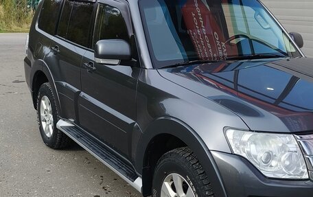 Mitsubishi Pajero IV, 2014 год, 2 500 000 рублей, 3 фотография