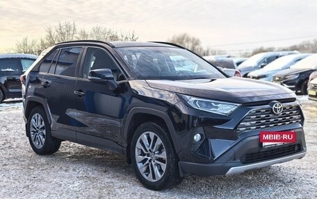 Toyota RAV4, 2021 год, 3 450 000 рублей, 2 фотография