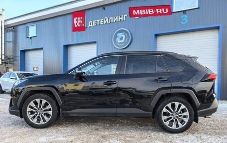 Toyota RAV4, 2021 год, 3 450 000 рублей, 18 фотография