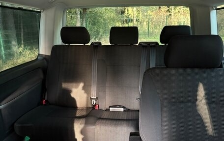 Volkswagen Multivan T6 рестайлинг, 2018 год, 3 500 000 рублей, 18 фотография