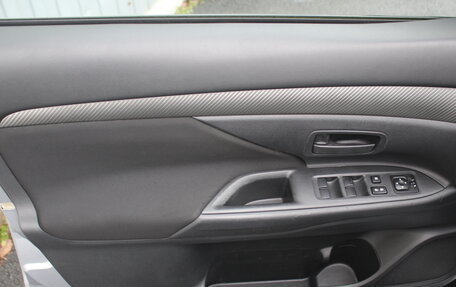 Mitsubishi Outlander III рестайлинг 3, 2012 год, 1 135 000 рублей, 11 фотография