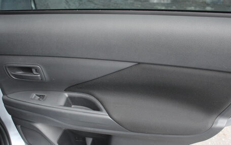 Mitsubishi Outlander III рестайлинг 3, 2012 год, 1 135 000 рублей, 16 фотография