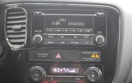 Mitsubishi Outlander III рестайлинг 3, 2012 год, 1 135 000 рублей, 20 фотография