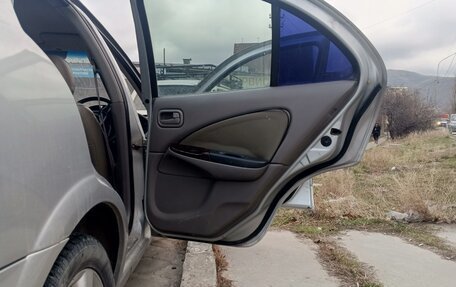 Nissan Sunny B15, 2001 год, 350 000 рублей, 2 фотография