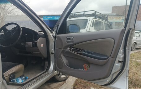 Nissan Sunny B15, 2001 год, 350 000 рублей, 9 фотография