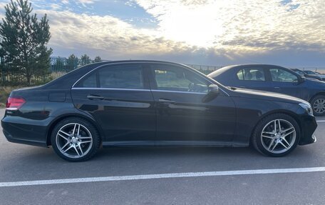 Mercedes-Benz E-Класс, 2015 год, 3 200 000 рублей, 4 фотография